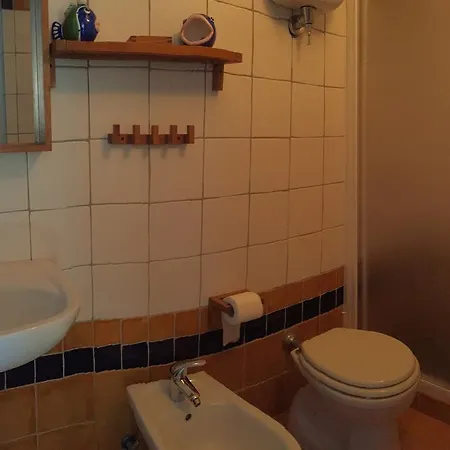 Raffaele Lejlighed Ponza